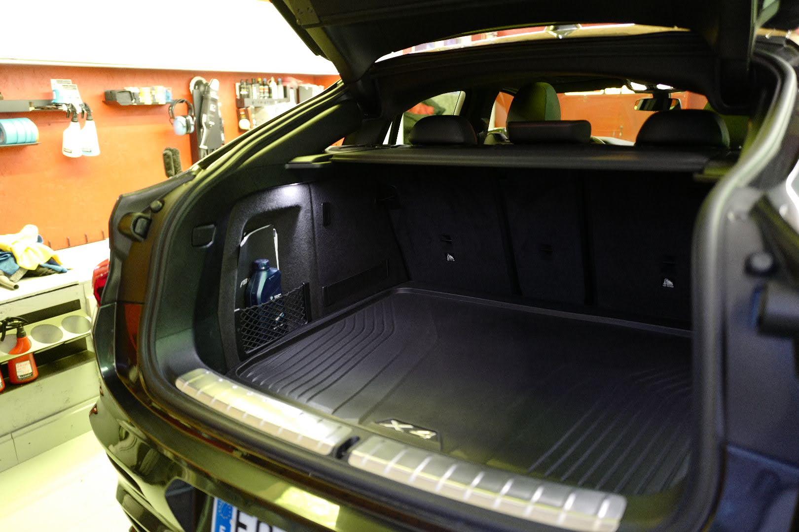 faire un nettoyage intérieur avec soin des cuirs sur sa voiture dans l'yonne pres de sens (5)